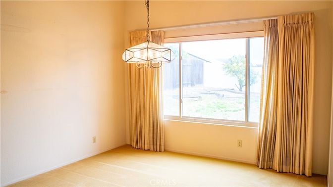 Chandelier, Empty room, Interior, Pendant Lights