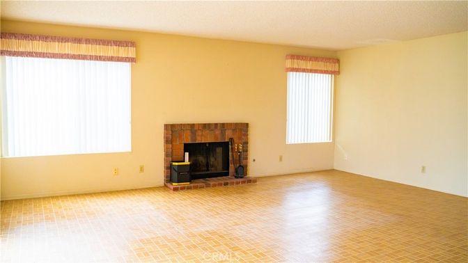 Empty room, Fireplace, Interior