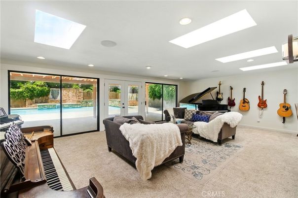 Interior, Living room, Piano, Recessed Lighting