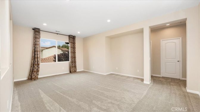 Empty room, Interior, Recessed Lighting