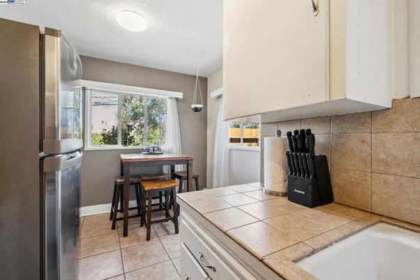 Dining room, Interior, Kitchen, Tile Countertops