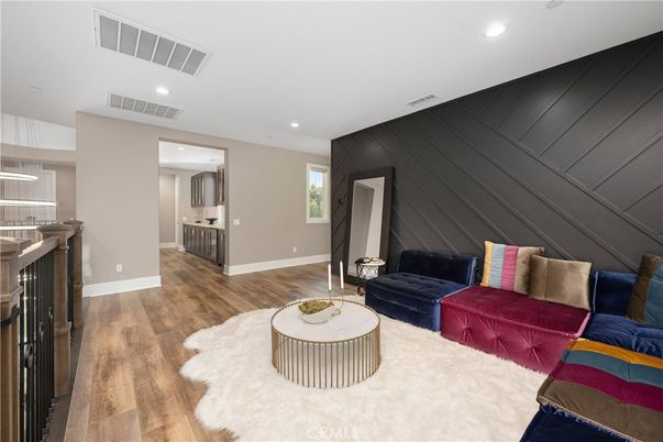 Interior, Living room, Pendant Lights, Recessed Lighting, Wood Texture Flooring