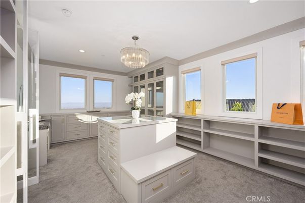 Chandelier, Interior, Recessed Lighting, Water