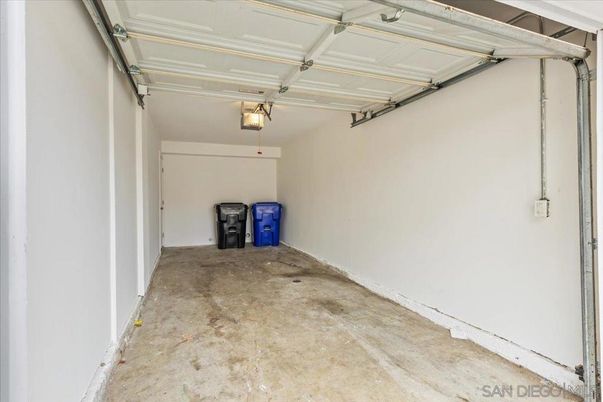 Garage, Interior