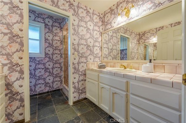 Bathroom, Interior, Tile Countertops