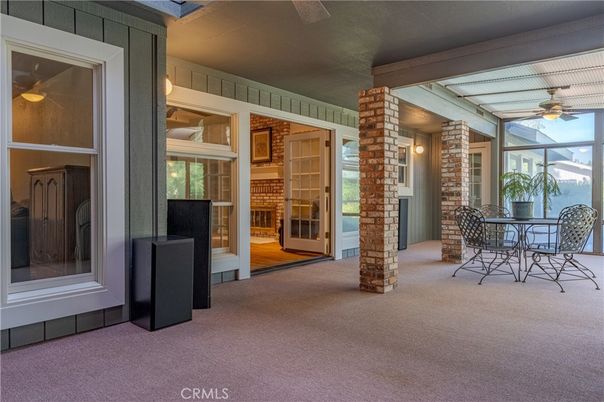Dining room, Interior