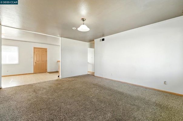 Empty room, Interior, Pendant Lights