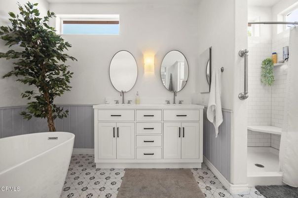 Bathroom, Dual Sink Vanities, Free Standing Baths, Interior