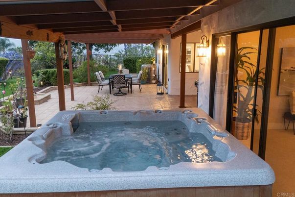 Exterior, Hot Tub
