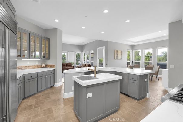 Dining room, Interior, Kitchen, Recessed Lighting, Stainless Steel Appliances