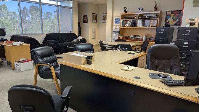Home Office, Interior