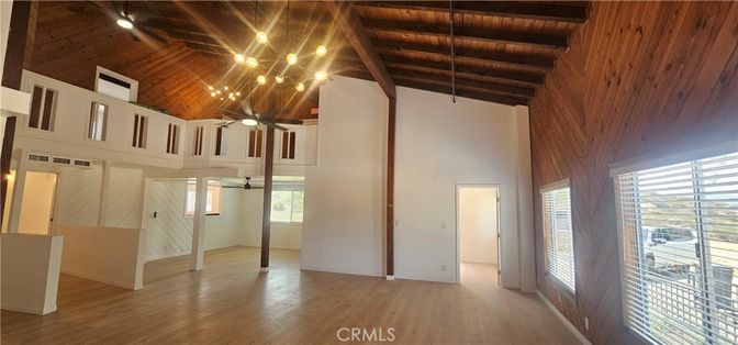Empty room, Interior, Wooden Beams, Wooden Ceilings, Wood Texture Flooring
