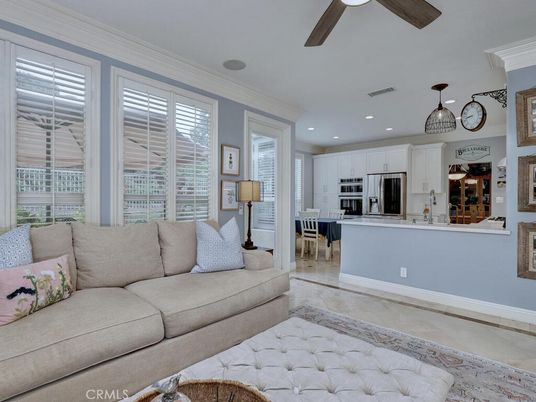 Interior, Kitchen, Living room, Pendant Lights, Recessed Lighting, Stainless Steel Appliances