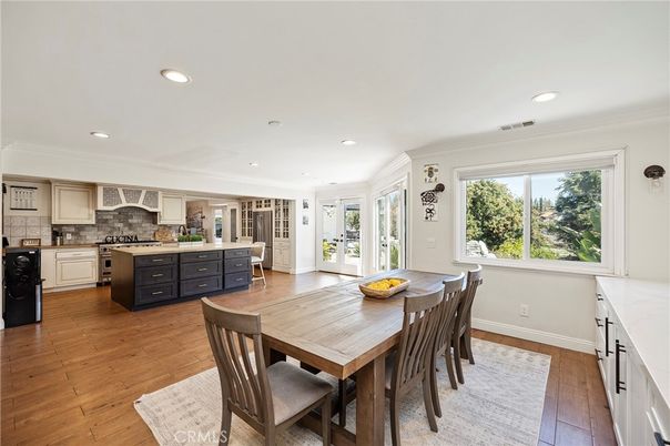 Dining room, Interior, Kitchen, Recessed Lighting, Wood Texture Flooring