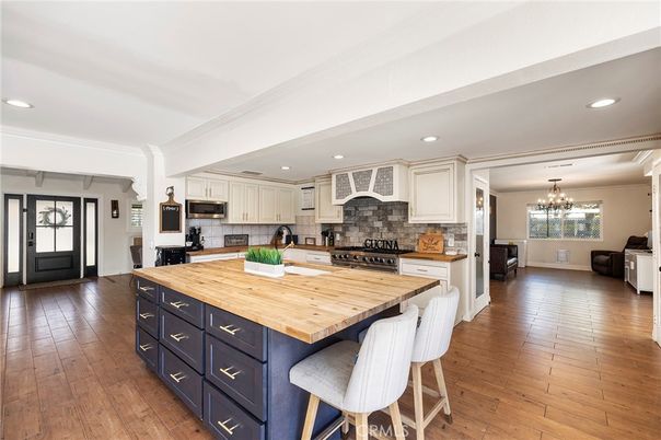 Chandelier, Interior, Kitchen, Recessed Lighting, Stainless Steel Appliances, Wood Texture Flooring