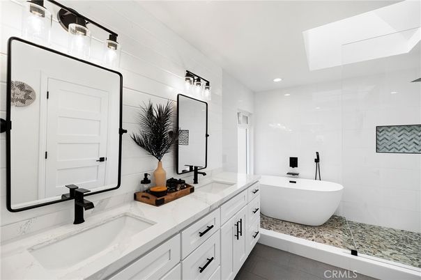 Bathroom, Dual Sink Vanities, Free Standing Baths, Glass Shower, Interior, Recessed Lighting