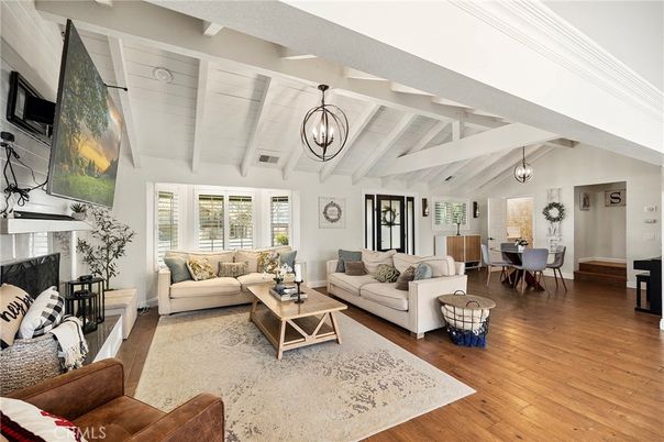 Chandelier, Dining room, Interior, Living room, Wood Texture Flooring