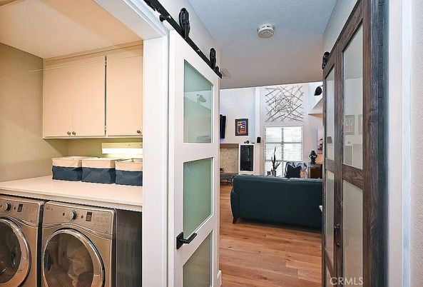Interior, Washer, Wood Texture Flooring
