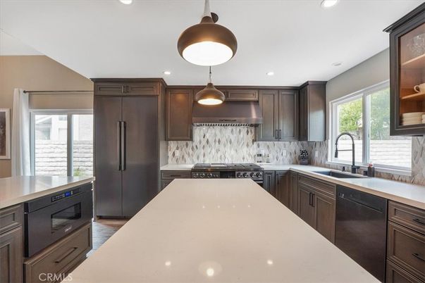 Interior, Kitchen, Pendant Lights, Recessed Lighting, Wood Texture Flooring