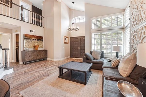 Chandelier, Interior, Living room, Pendant Lights, Wood Texture Flooring