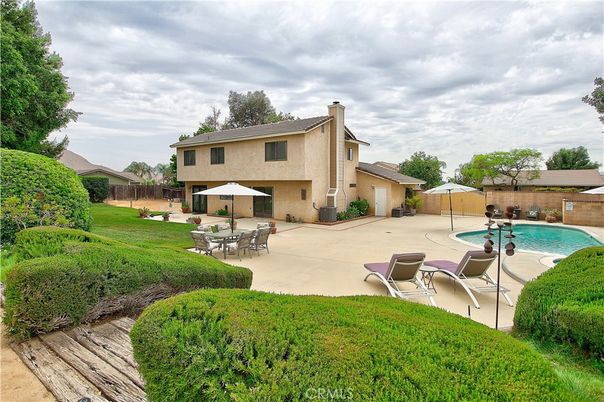 Backyard, Exterior, Pool
