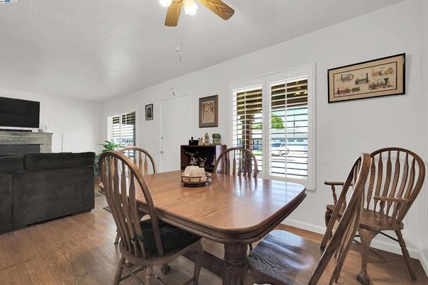 Dining room, Interior, Wood Texture Flooring