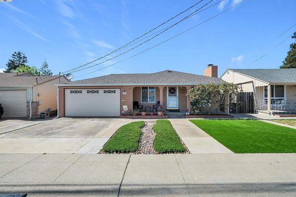 Attached, Backyard, Exterior, Facade, Ranch