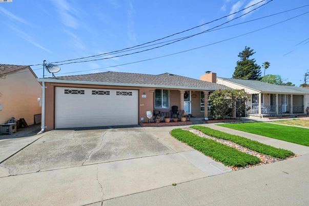 Attached, Backyard, Exterior, Facade, Ranch