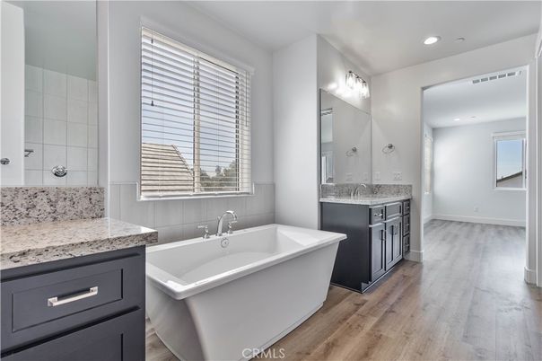 Bathroom, Free Standing Baths, Interior, Recessed Lighting, Wood Texture Flooring