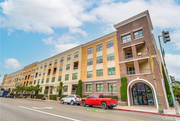 Exterior, Facade, Brick Facade, Condo Building
