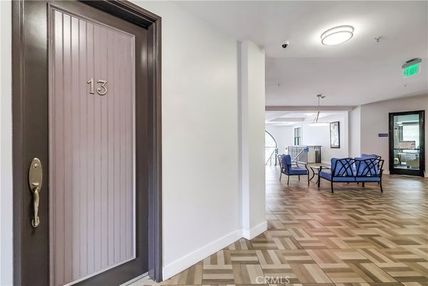 Interior, Pendant Lights, Wood Texture Flooring