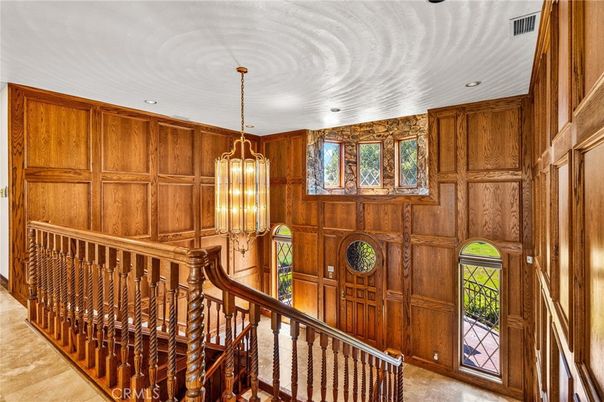 Interior, Pendant Lights, Recessed Lighting, Wooden Walls