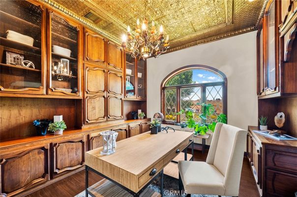 Chandelier, Home Office, Interior, Wood Texture Flooring