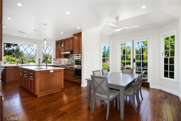 Dining room, Interior, Kitchen, Pendant Lights, Recessed Lighting, Wood Texture Flooring