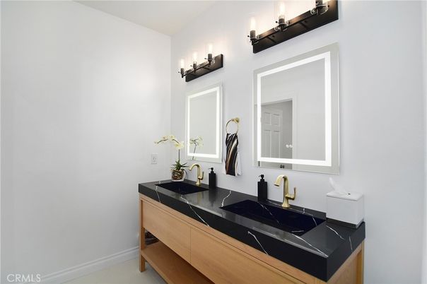 Bathroom, Dual Sink Vanities, Interior