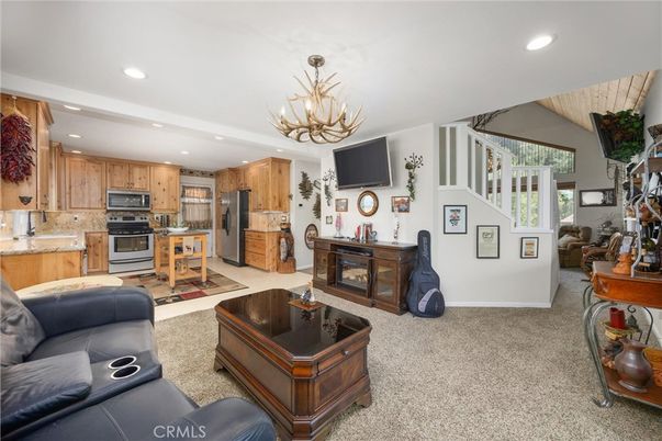 Chandelier, Interior, Kitchen, Living room, Recessed Lighting, Stainless Steel Appliances