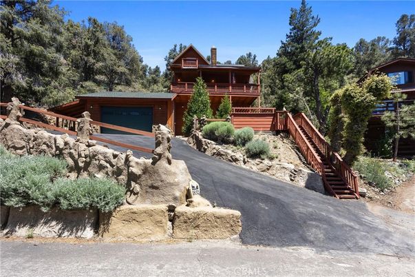Attached, Exterior, Facade, Log Home