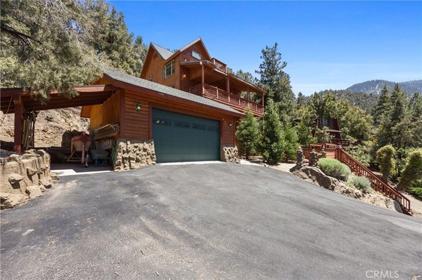 Attached, Exterior, Facade, Log Home