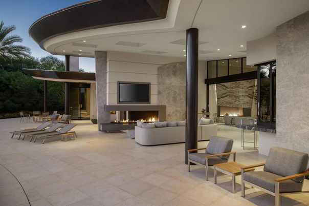Exterior, Fireplace, Recessed Lighting