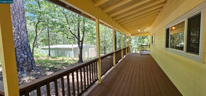 Exterior, Wood Texture Flooring