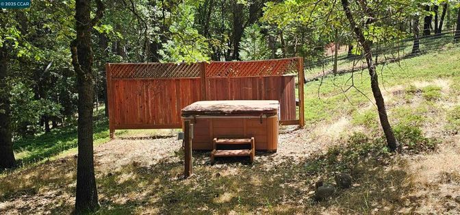 Exterior, Hot Tub