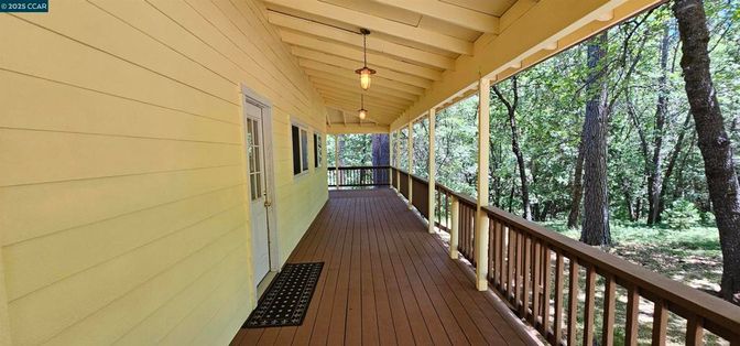 Exterior, Wood Texture Flooring