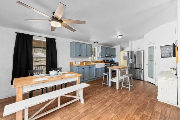 Dining room, Interior, Kitchen, Stainless Steel Appliances, Wood Texture Flooring