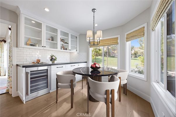 Dining room, Interior, Kitchen, Pendant Lights, Recessed Lighting, Wood Texture Flooring