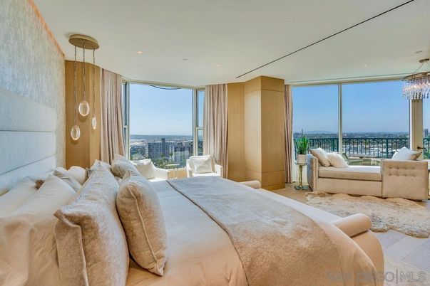 Bedroom, Interior, Recessed Lighting, Water