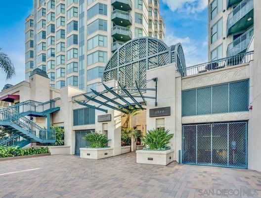 Exterior, Facade, Condo Building
