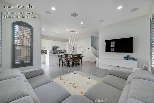 Dining room, Interior, Kitchen, Living room, Pendant Lights, Recessed Lighting, Wood Texture Flooring