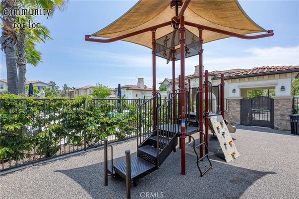 Backyard, Exterior, Playground
