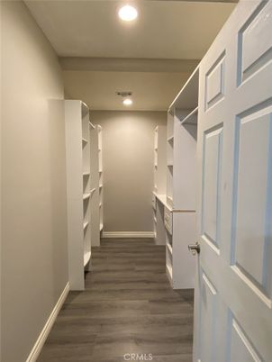 Interior, Recessed Lighting, Walk-in Closets, Wood Texture Flooring