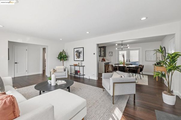 Dining room, Interior, Living room, Pendant Lights, Recessed Lighting, Wood Texture Flooring